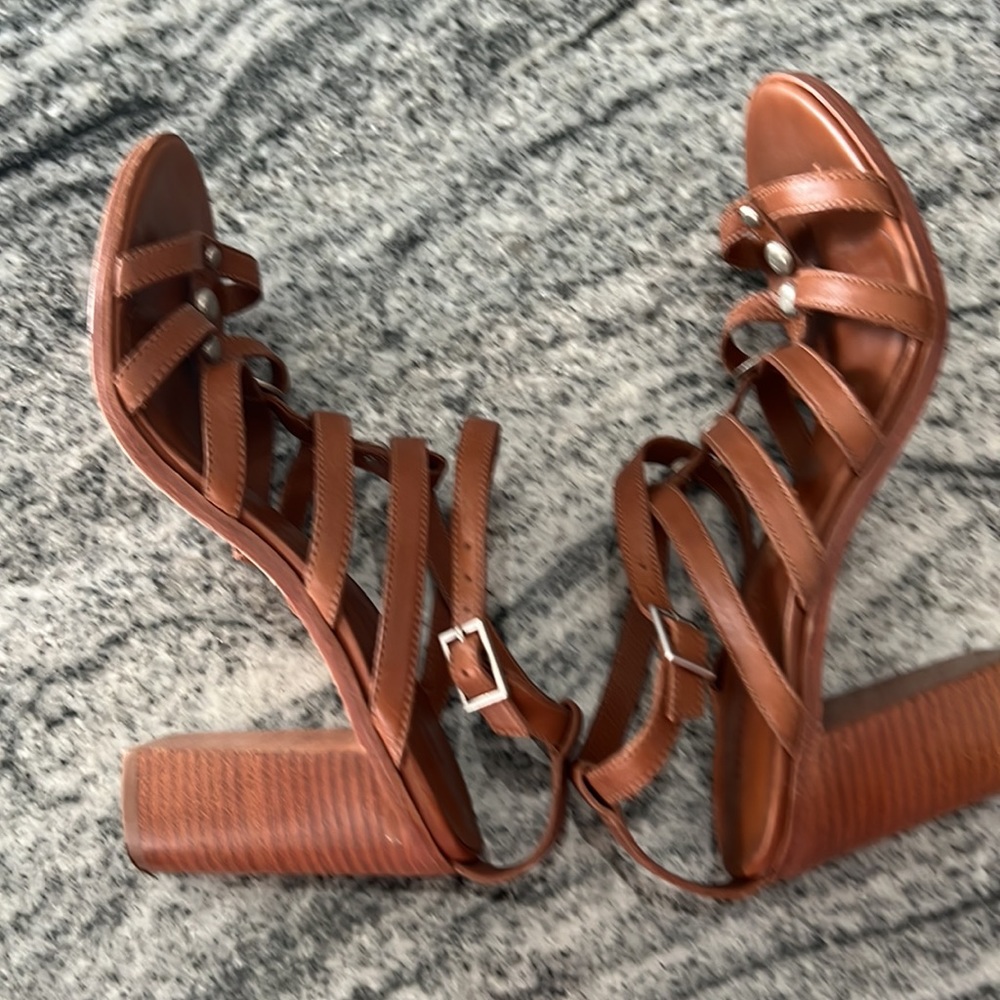 Designer sandals. BERNARDO made in Brazil leather sz9 EUC heels - Picture 5 of 8
